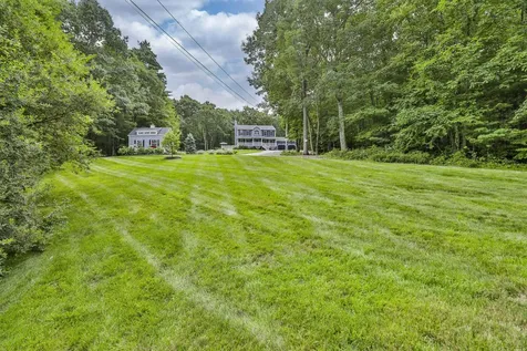 10 Mosher Drive Brookline NH 03033