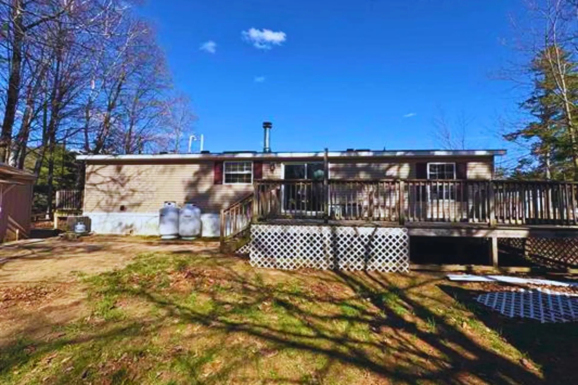 11 Page Street Plymouth NH 03264