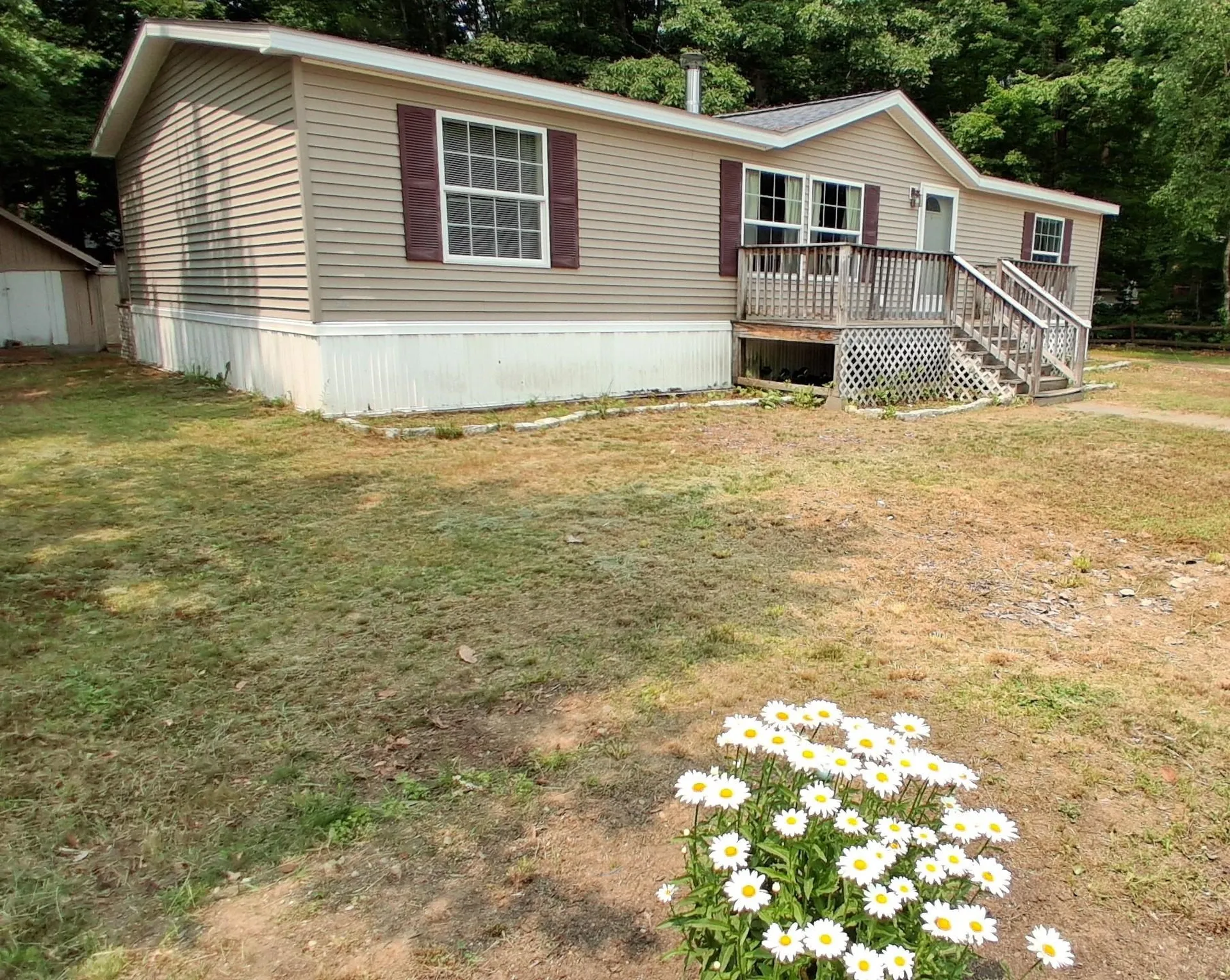 11 Page Street Plymouth NH 03264