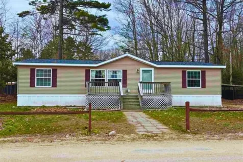 11 Page Street Plymouth NH 03264