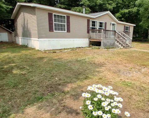 11 Page Street Plymouth NH 03264
