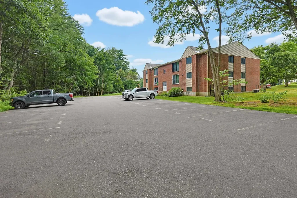 6 Brookside Drive Exeter NH 03833