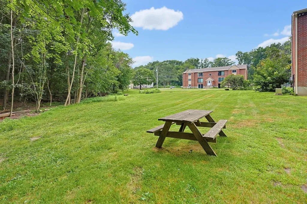 6 Brookside Drive Exeter NH 03833
