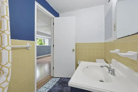 6 Brookside Drive Exeter NH 03833