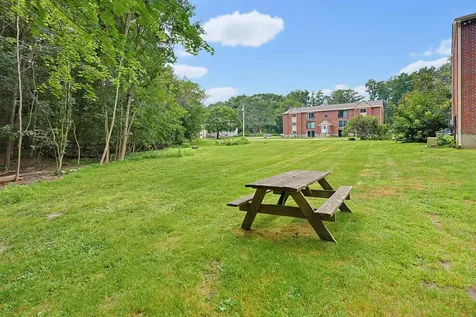 6 Brookside Drive Exeter NH 03833