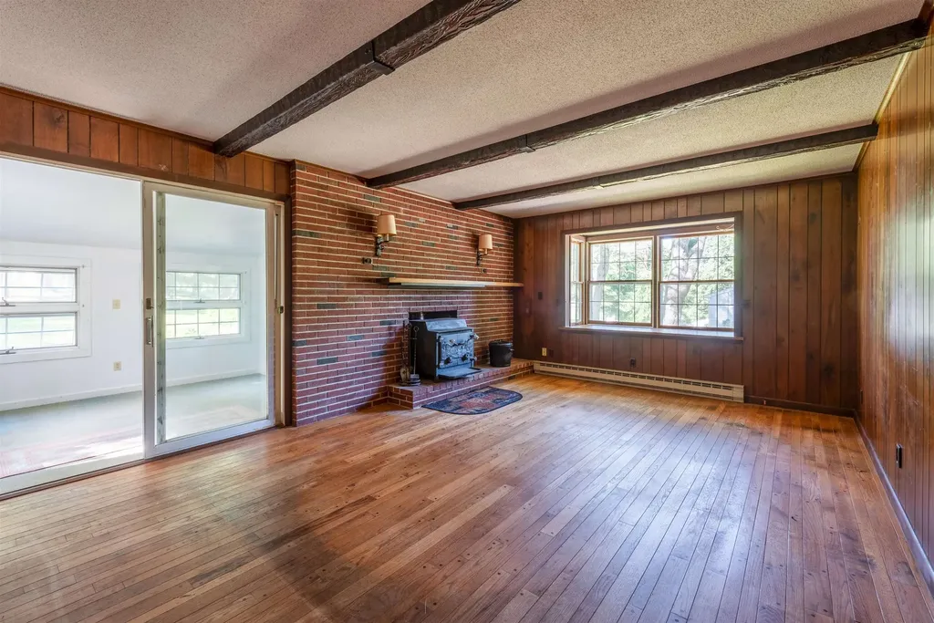 8 Mirror Lake Drive Tuftonboro NH 03853