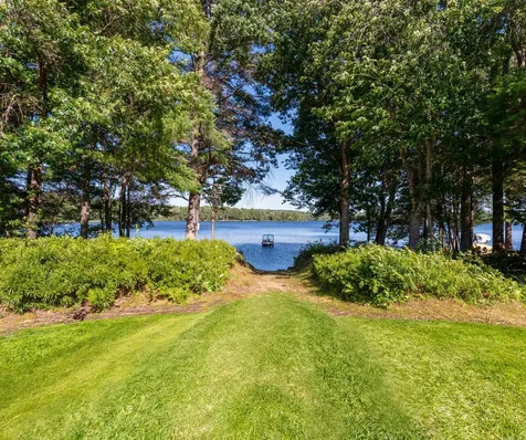 8 Mirror Lake Drive Tuftonboro NH 03853