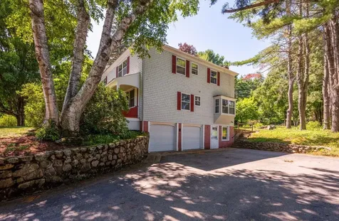 8 Mirror Lake Drive Tuftonboro NH 03853