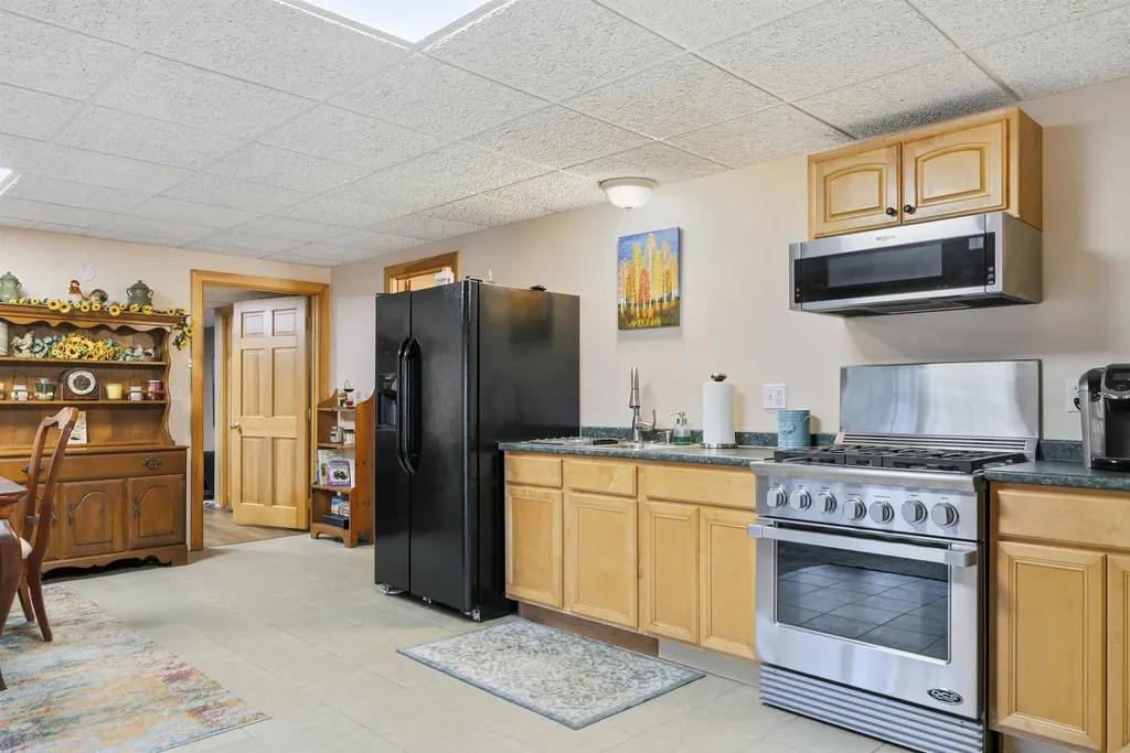 202 South Road Deerfield NH 03037