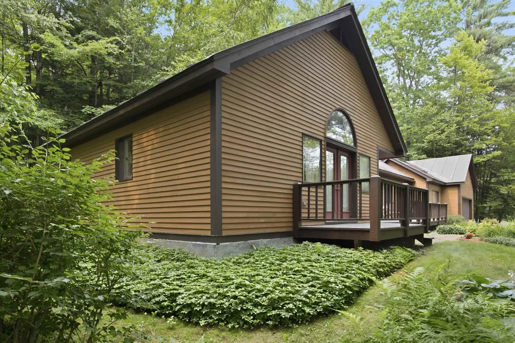 470 Morgan Road Hartford VT 05059