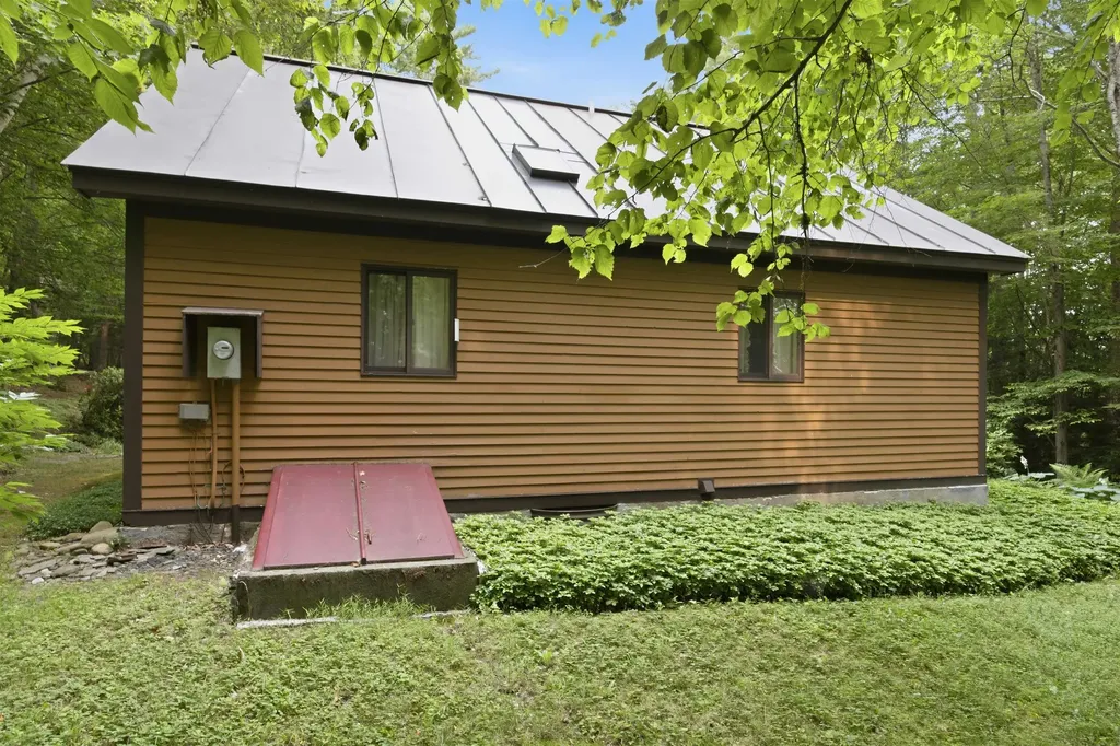 470 Morgan Road Hartford VT 05059