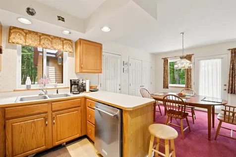 470 Morgan Road Hartford VT 05059