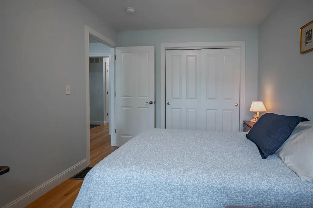 6 Elystan Circle Nashua NH 03064