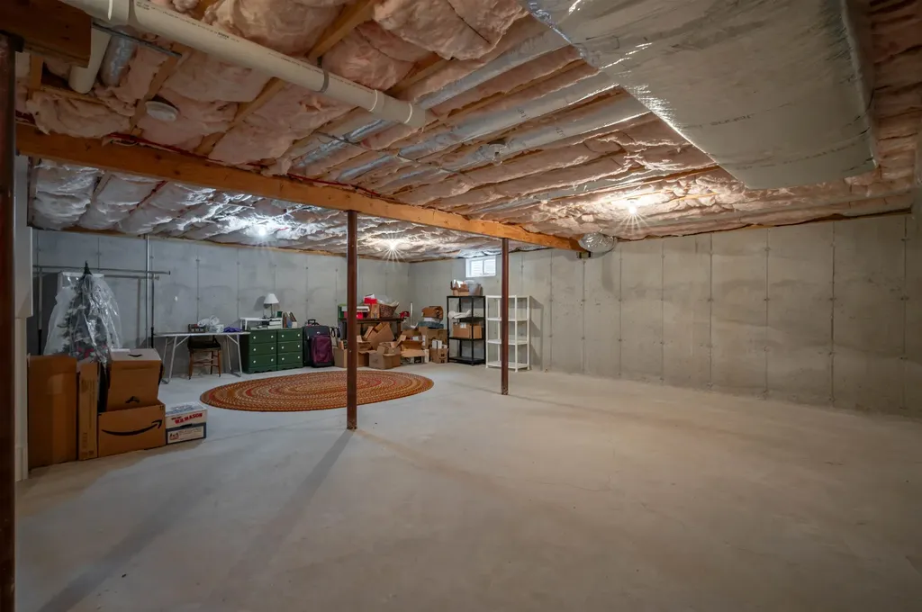 6 Elystan Circle Nashua NH 03064