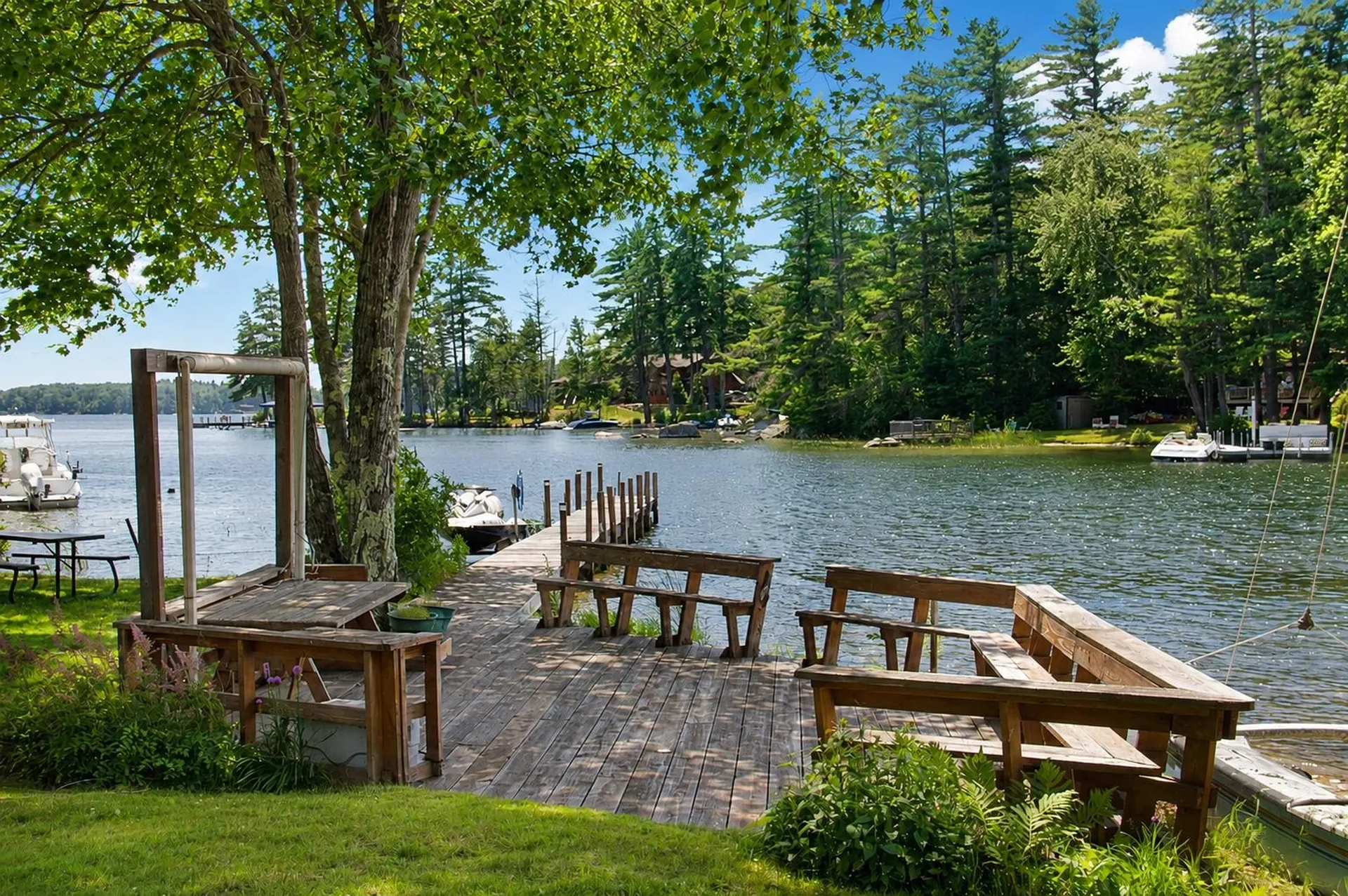 37 Tamwood Road Moultonborough NH 03254