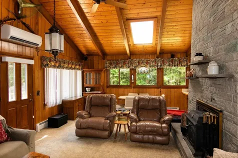 37 Tamwood Road Moultonborough NH 03254
