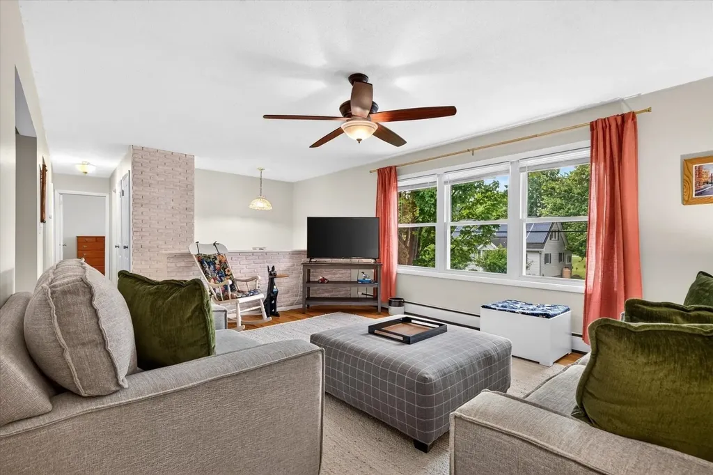 31 Ronaldo Court Rutland City VT 05701
