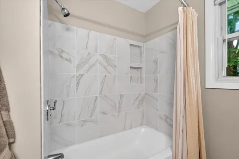 31 Ronaldo Court Rutland City VT 05701