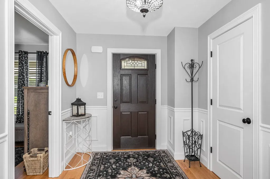 289B Webster Street Hudson NH 03051