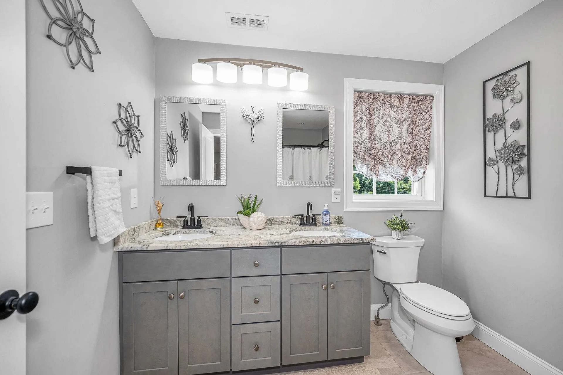 289B Webster Street Hudson NH 03051
