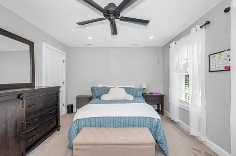 289B Webster Street Hudson NH 03051