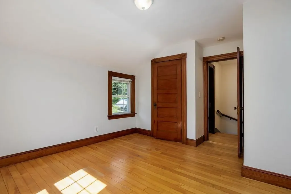 29 Mill Street Enfield NH 03750