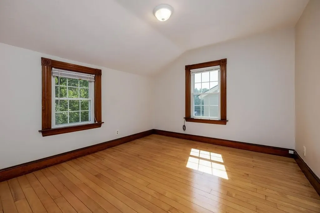 29 Mill Street Enfield NH 03750