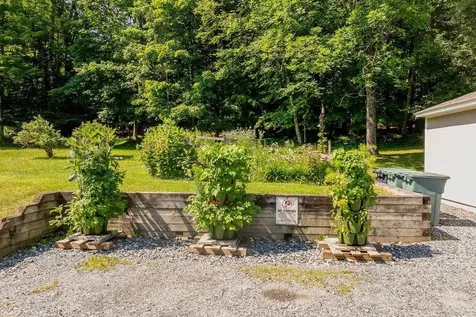 29 Mill Street Enfield NH 03750