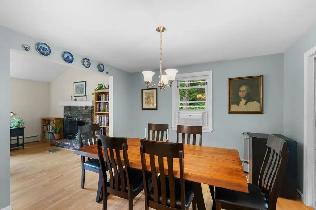 32 Raeder Drive Stratham NH 03885