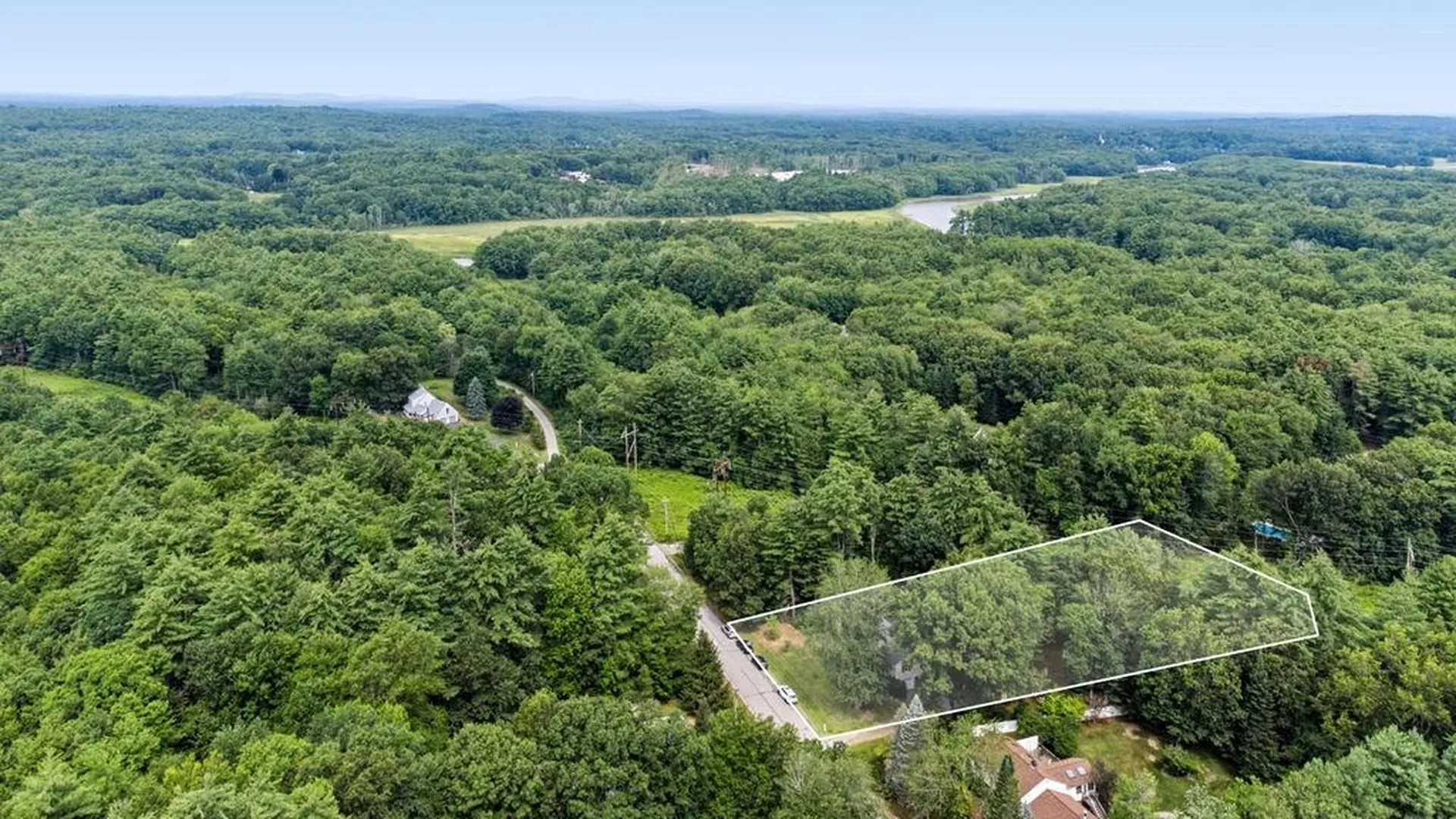 32 Raeder Drive Stratham NH 03885