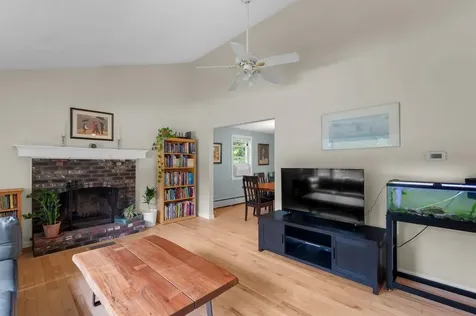 32 Raeder Drive Stratham NH 03885