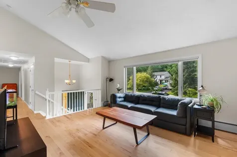 32 Raeder Drive Stratham NH 03885