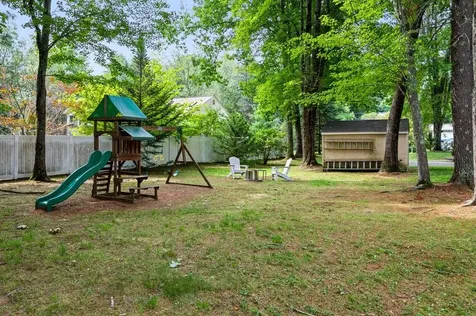 32 Raeder Drive Stratham NH 03885