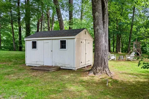 32 Raeder Drive Stratham NH 03885