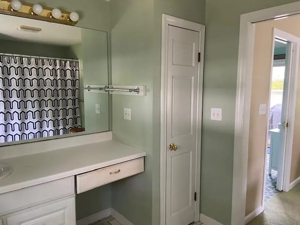 10 Powers Avenue Rye NH 03870