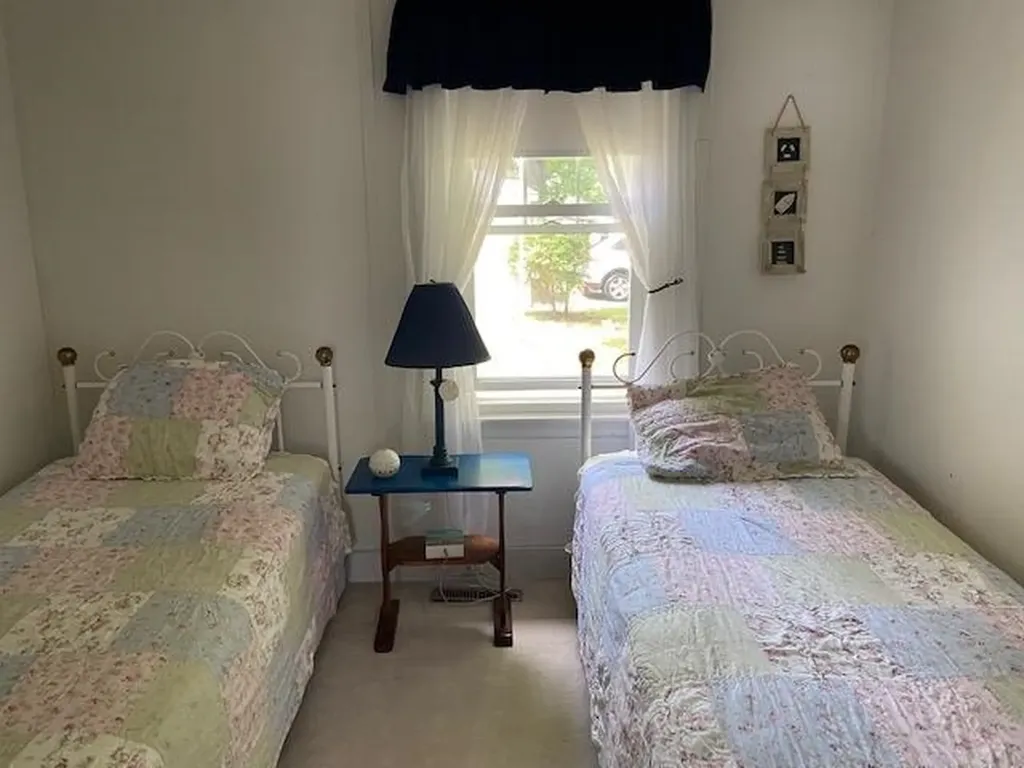 10 Powers Avenue Rye NH 03870