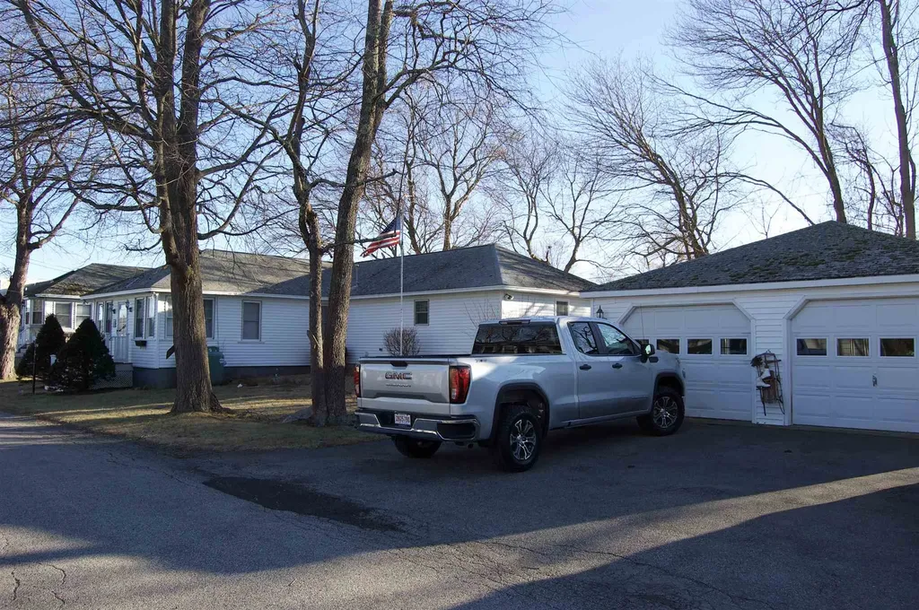 10 Powers Avenue Rye NH 03870