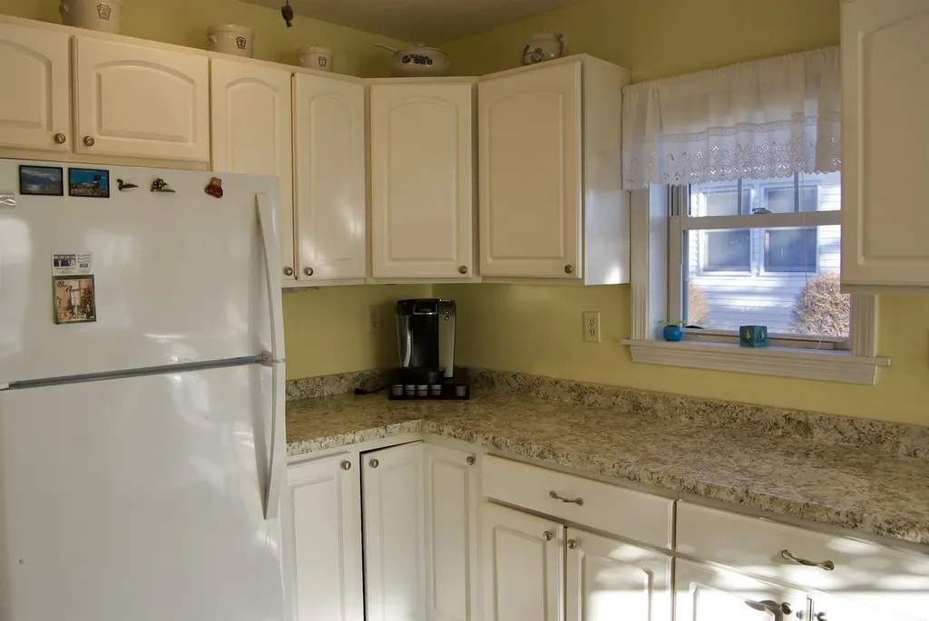 10 Powers Avenue Rye NH 03870