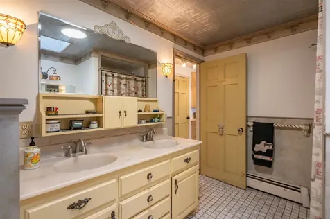 133 Raymond Road Deerfield NH 03037