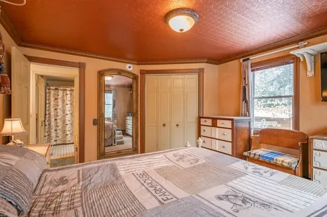 133 Raymond Road Deerfield NH 03037