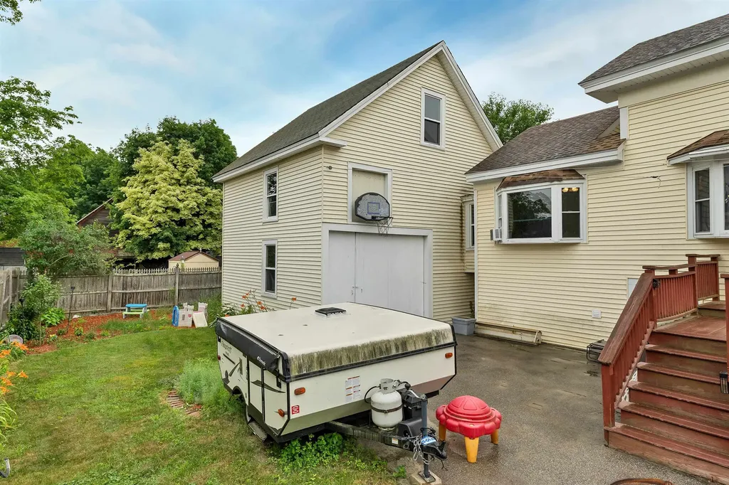 36 Central Street Farmington NH 03835