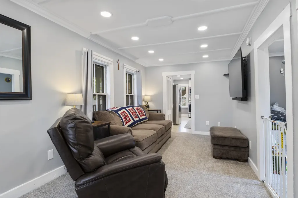 394 Portland Street Rochester NH 03867