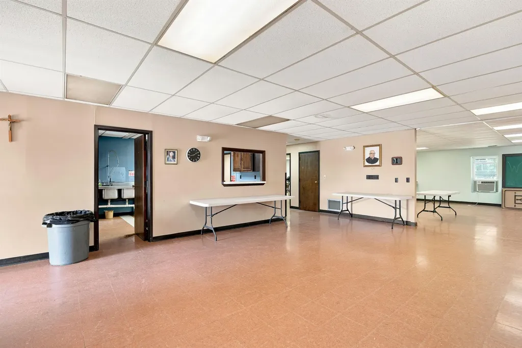 16 Chestnut Street Tilton NH 03276