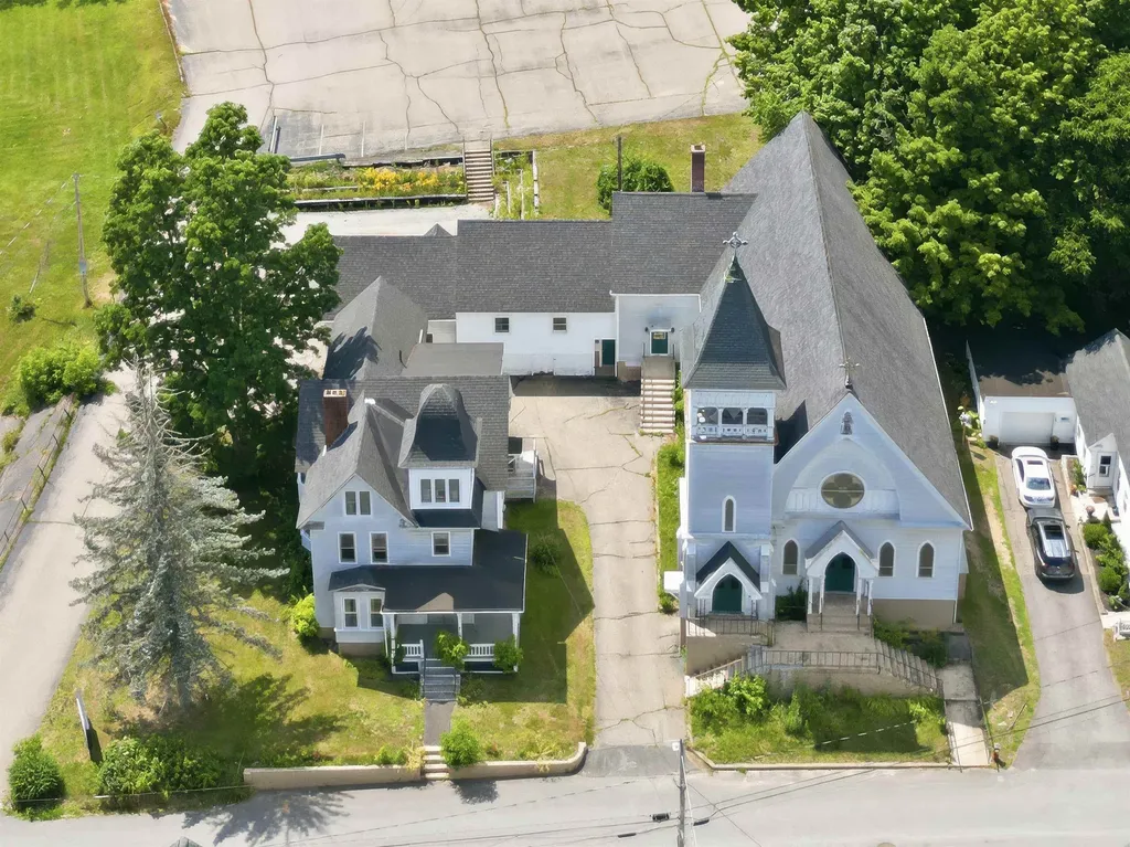 16 Chestnut Street Tilton NH 03276