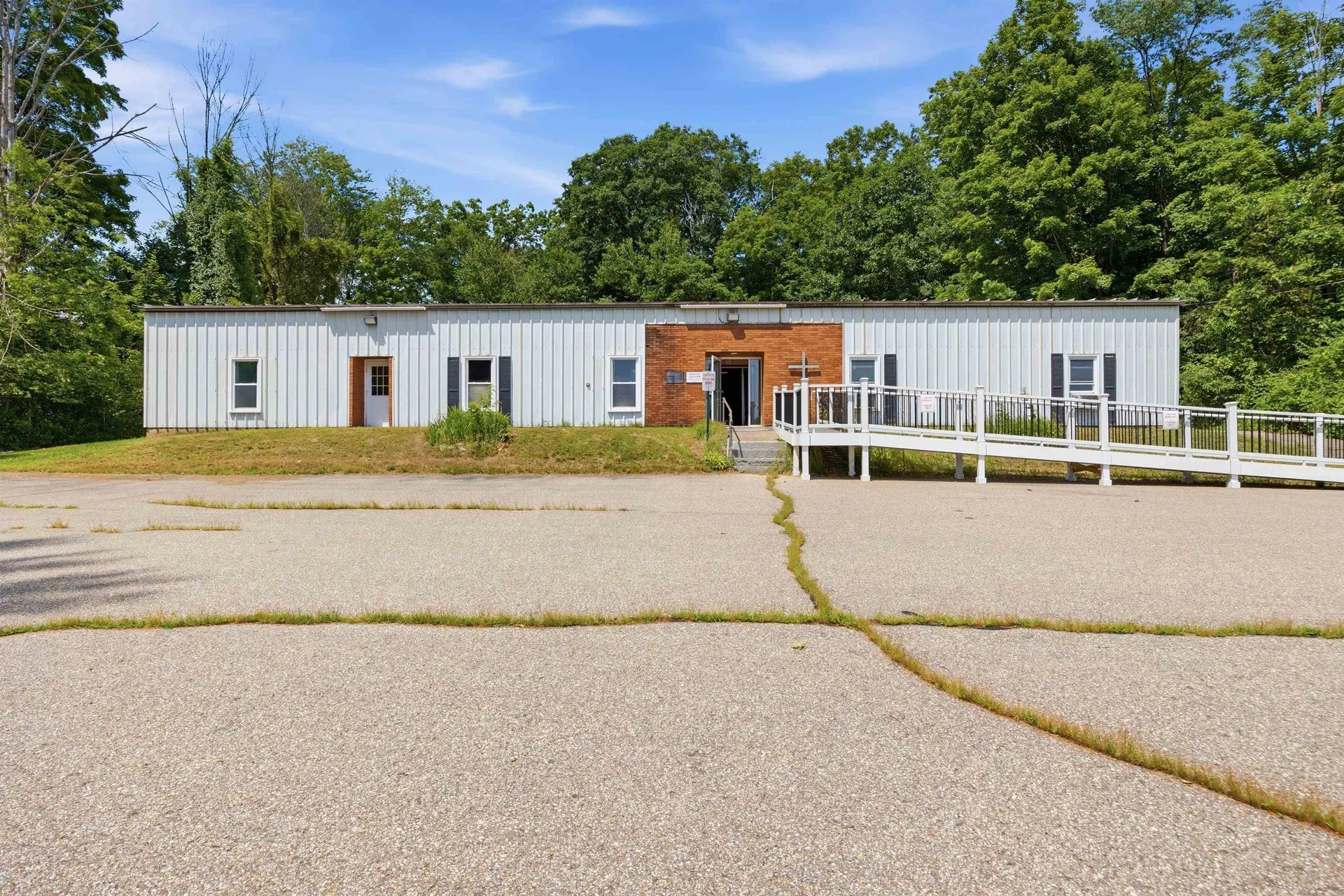 16 Chestnut Street Tilton NH 03276