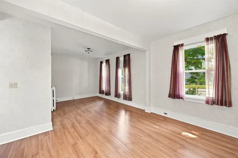 16 Chestnut Street Tilton NH 03276