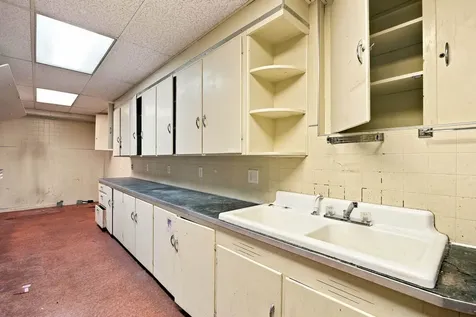 16 Chestnut Street Tilton NH 03276