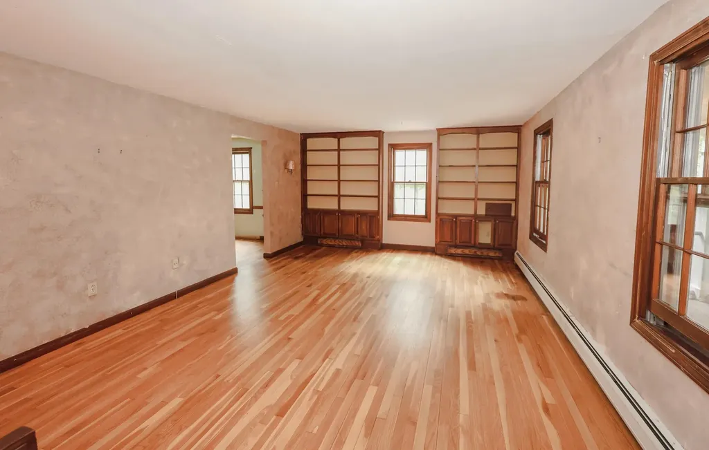 16 Meserve Road Durham NH 03824