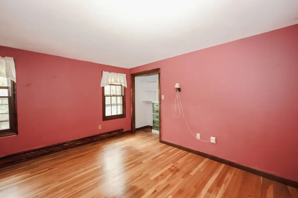 16 Meserve Road Durham NH 03824