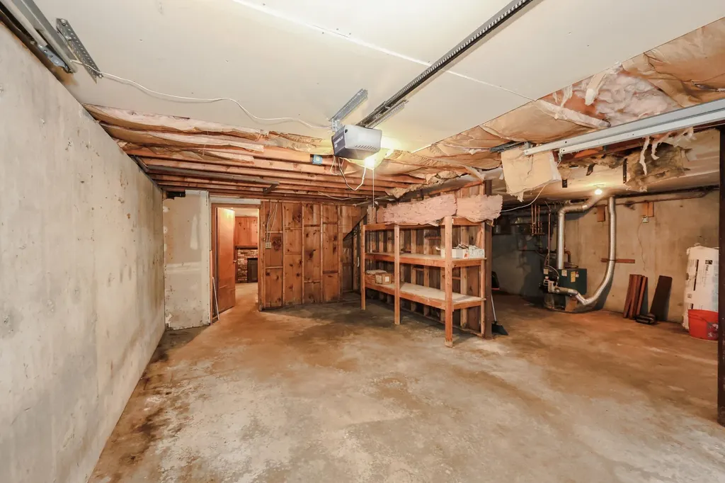 16 Meserve Road Durham NH 03824